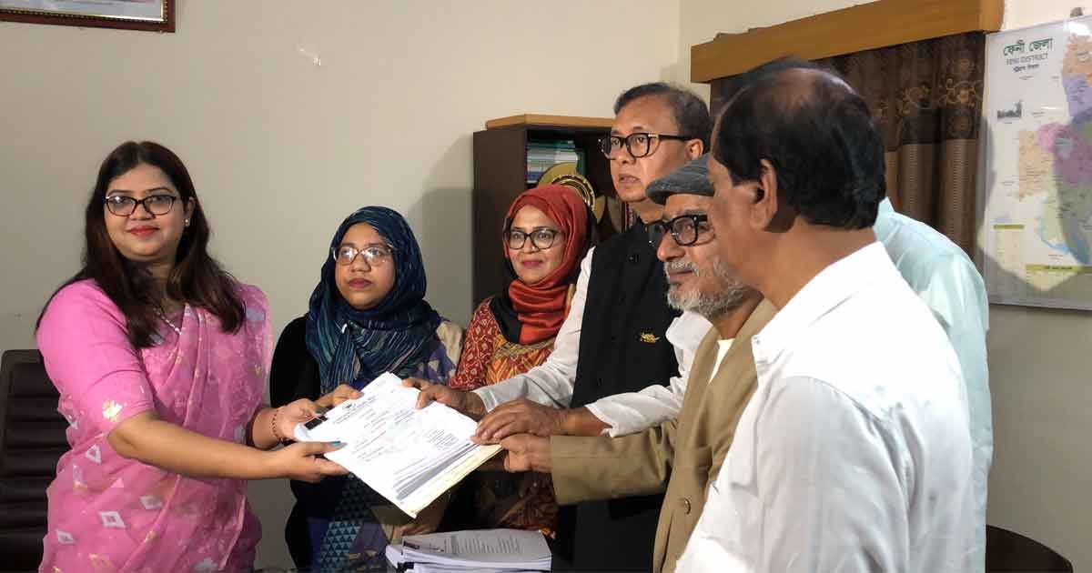 ফেনীতে-খালেদা-জিয়ার-আসনে-মনোনয়ন-জমা-দিলেন-নৌকার-নাসিম