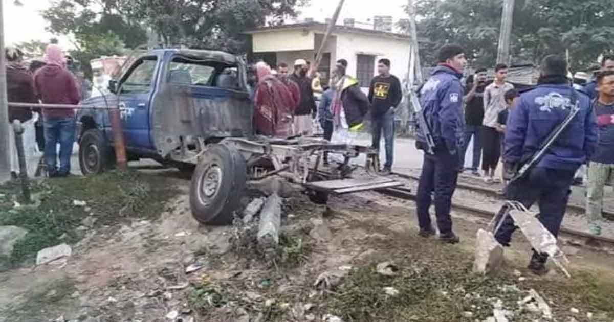 টহল-পিকআপে-ট্রেনের-ধাক্কা-পুলিশ-সদস্য-নিহত