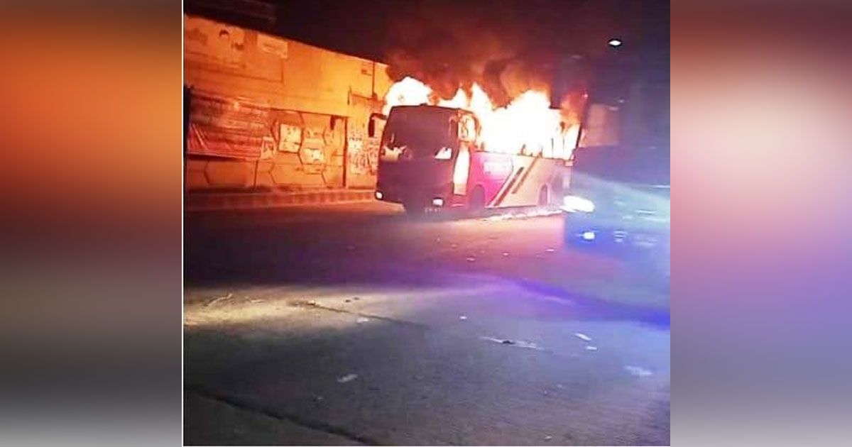 A-moving-bus-caught-fire-in-Kaliakore