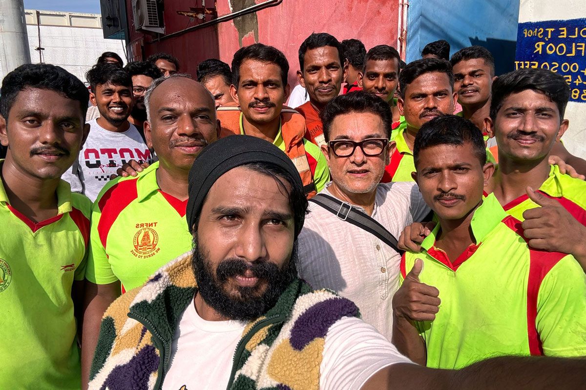 জলাবদ্ধতায় আটকে আমির, ২৪ ঘণ্টা পর উদ্ধার