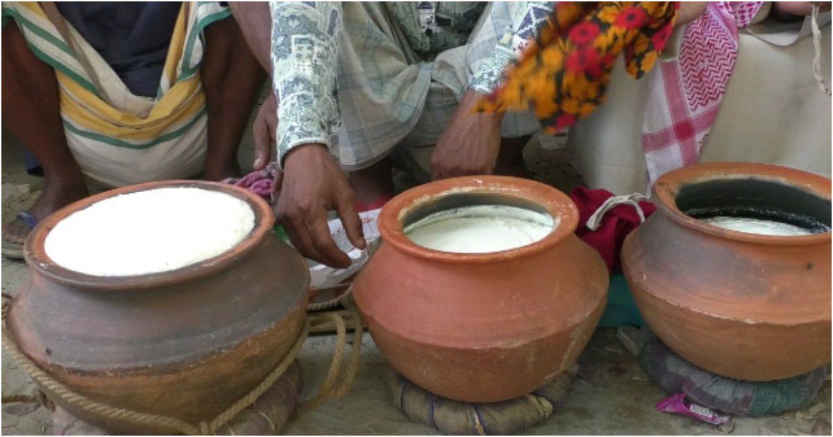 ঝগড়ারচর বাজারের টক দই