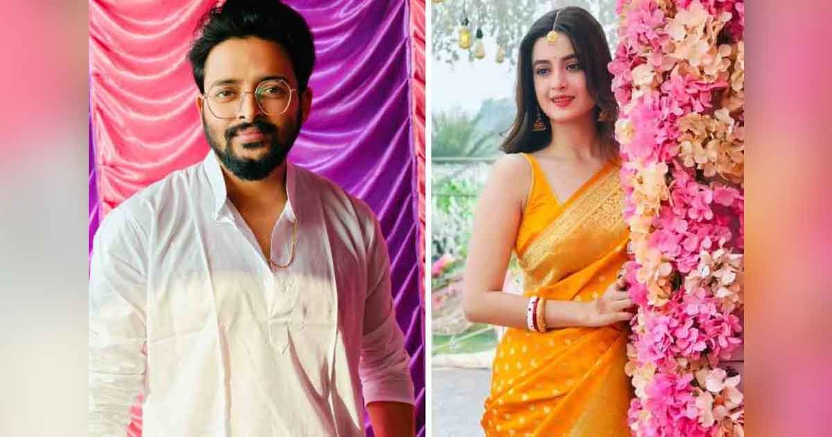 হলুদ সিল্কের শাড়িতে দর্শনা, সৌরভ পরেছেন পাঞ্জাবি
