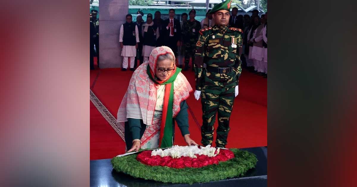 বিজয়-দিবসে-বঙ্গবন্ধুর-প্রতি-প্রধানমন্ত্রীর-শ্রদ্ধা-