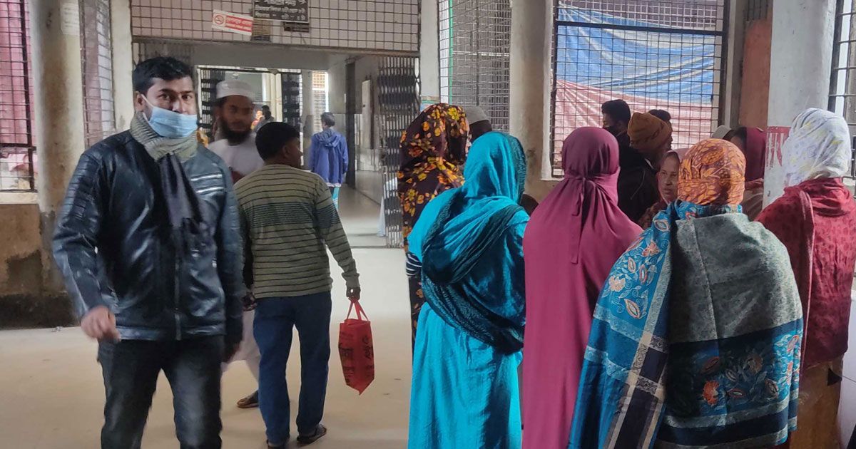 মাহিন্দ্রায় নসিমনের ধাক্কা, পুলিশ সদস্যসহ দুজন নিহত