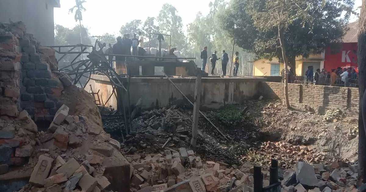 ঠাকুরগাঁওয়ে-বয়লার-বিস্ফোরণে-নারী-দুই-শিশুর-মৃত্যু