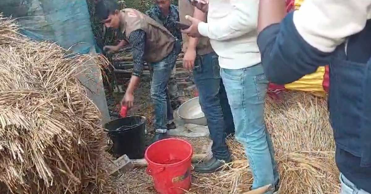 বেনাপোল-থেকে-১০-ককটেল-উদ্ধার