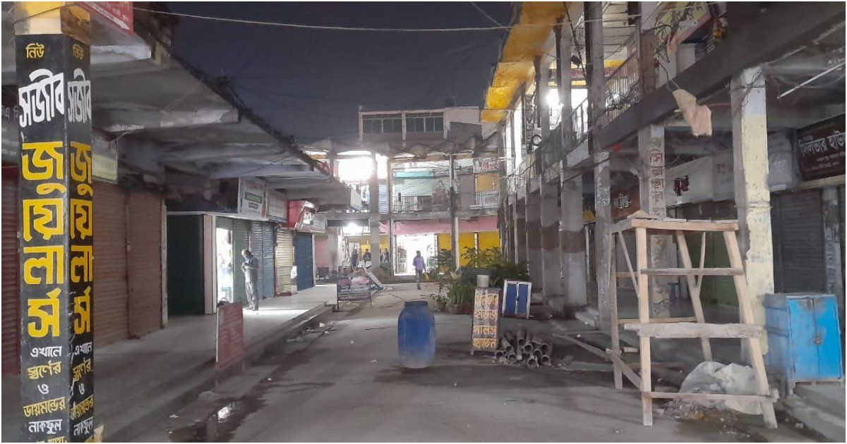পটকার-বিকট-শব্দে-খুলনা-নিউ-মার্কেটে-আতঙ্ক