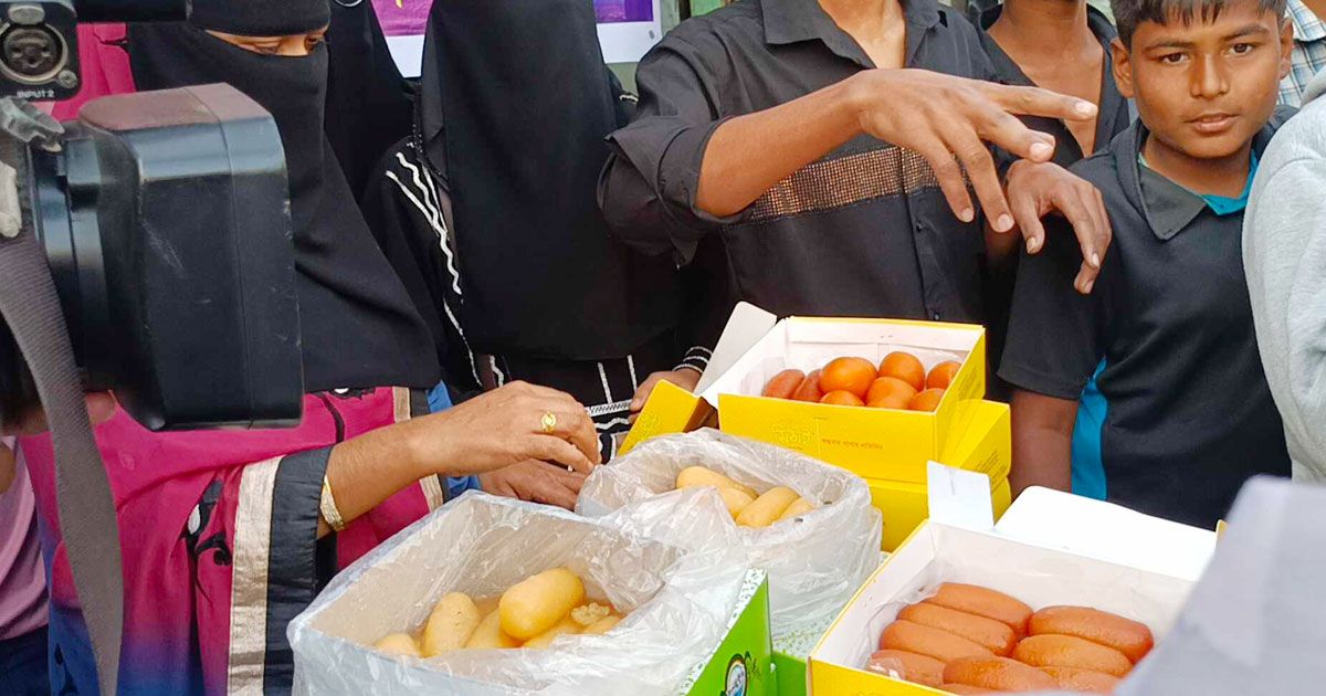 ব্যারিস্টার সুমনের জয়ে ফুচকা বিক্রেতার কাণ্ড