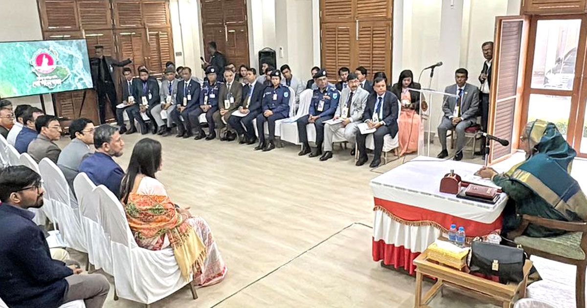 কিছু মানুষ সরকারের উন্নয়নের সমালোচনা করেই যাচ্ছে: প্রধানমন্ত্রী