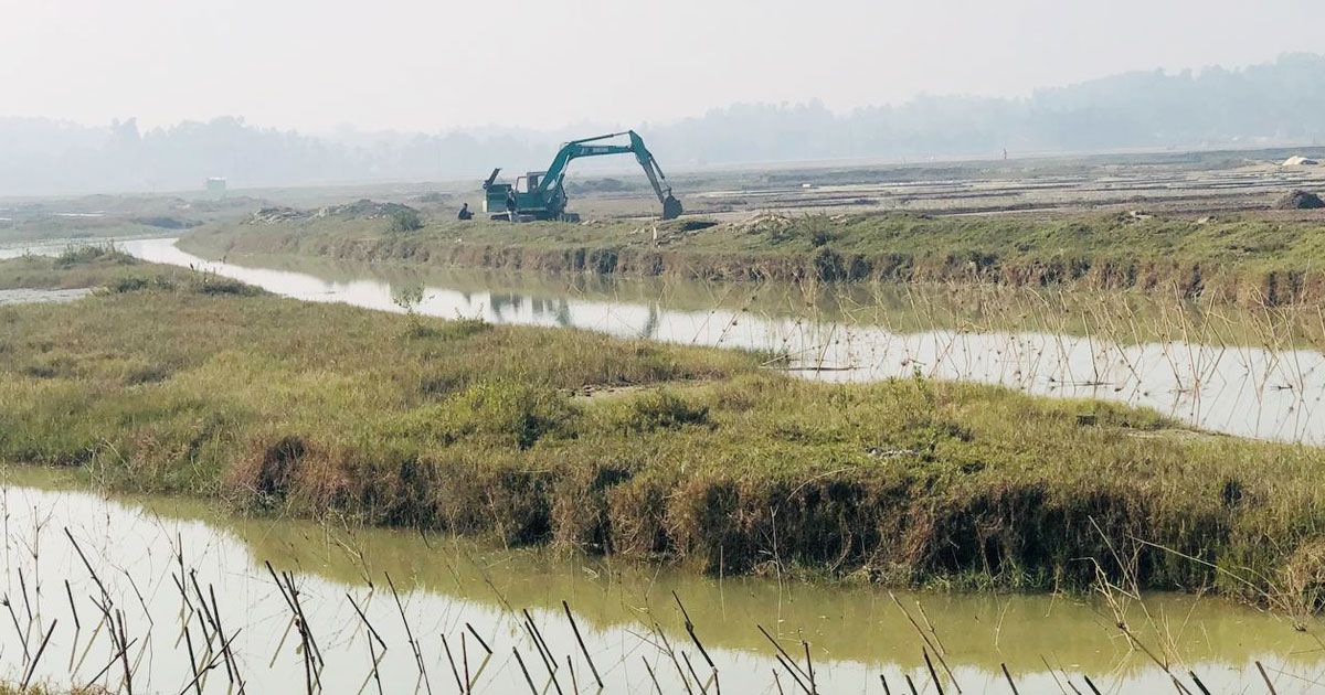 বাঁকখালী খাল দখল করে প্রভাবশালী সিন্ডিকেটের মৎস্য ঘের