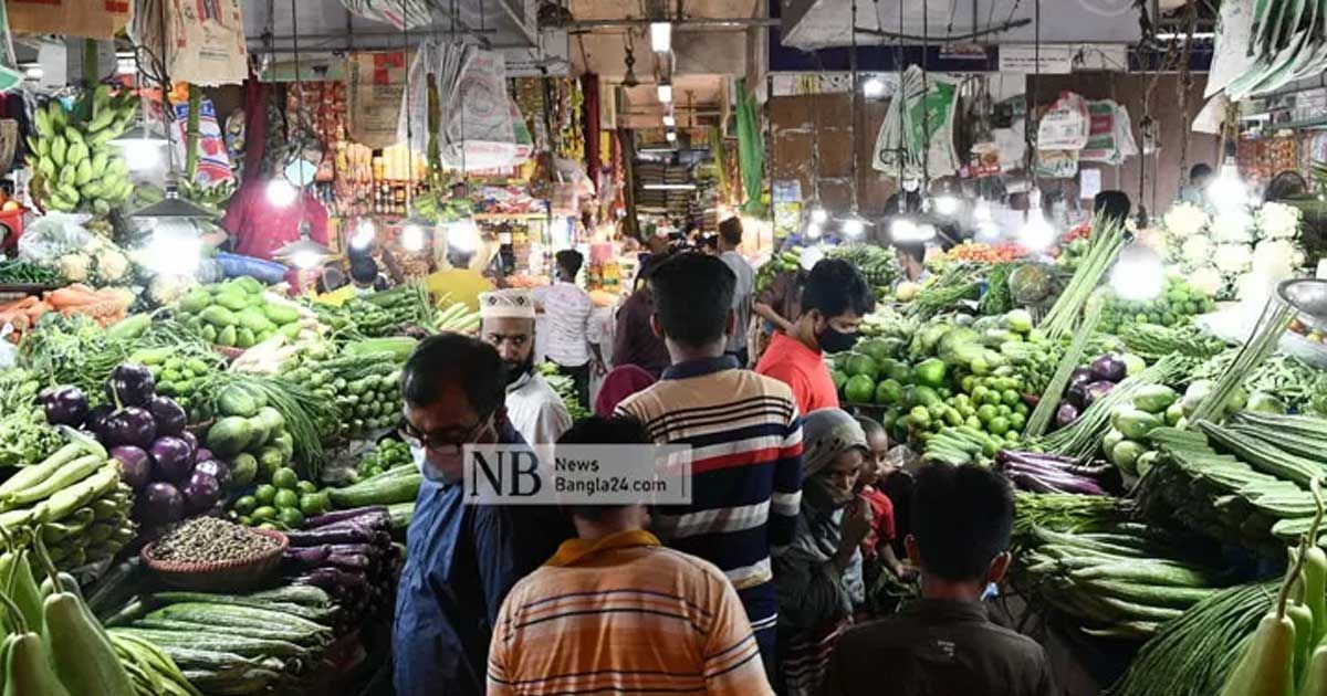 সবজির দাম সামান্য কমেছে, মাছ-মাংসের বাজার চড়া