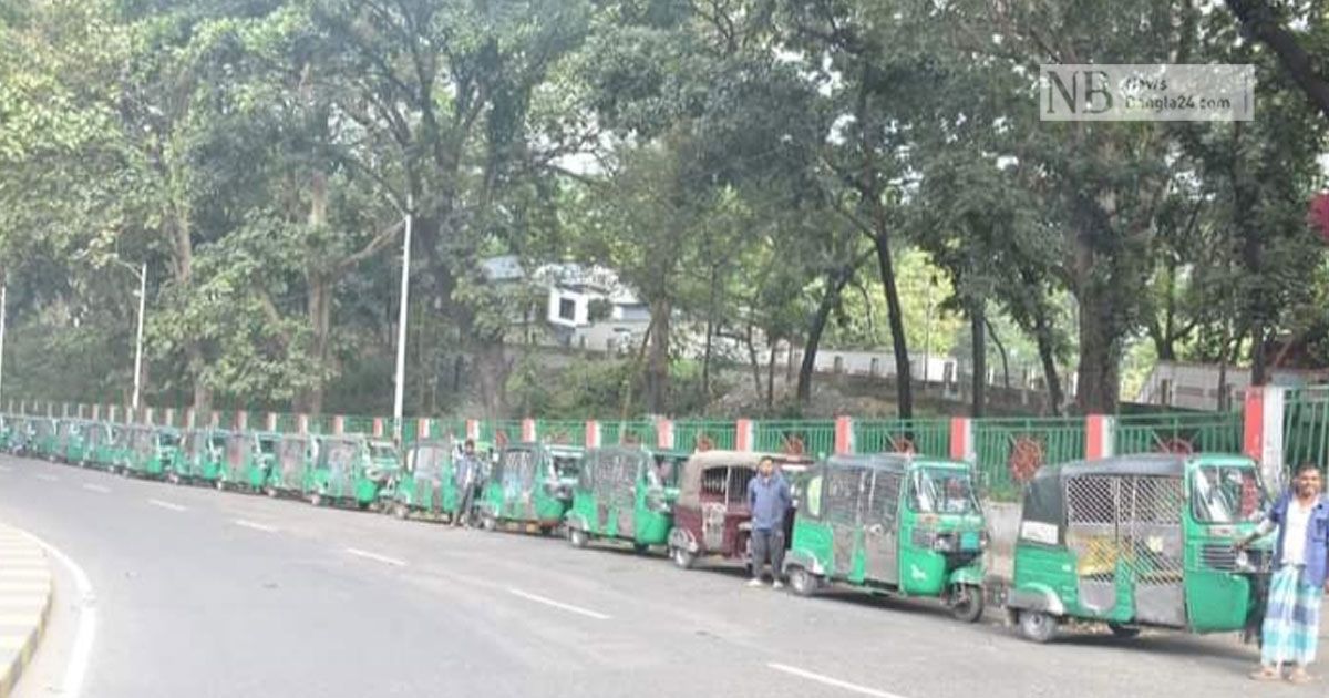 চট্টগ্রামে গ্যাস সংকট: গণপরিবহন নিয়ে ভোগান্তি