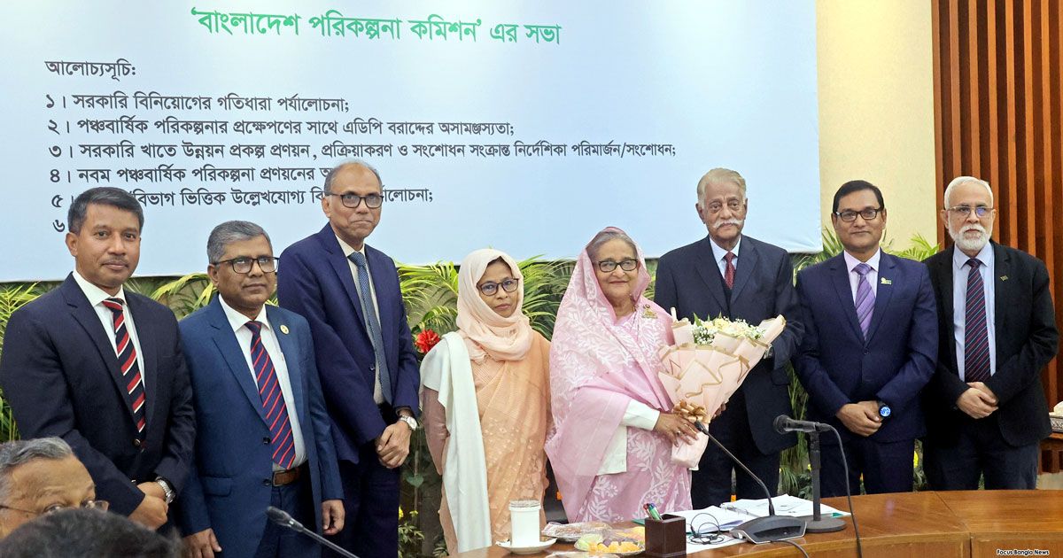 অগ্রাধিকার ভিত্তিতে চলমান প্রকল্পগুলো শেষ করার তাগিদ প্রধানমন্ত্রীর