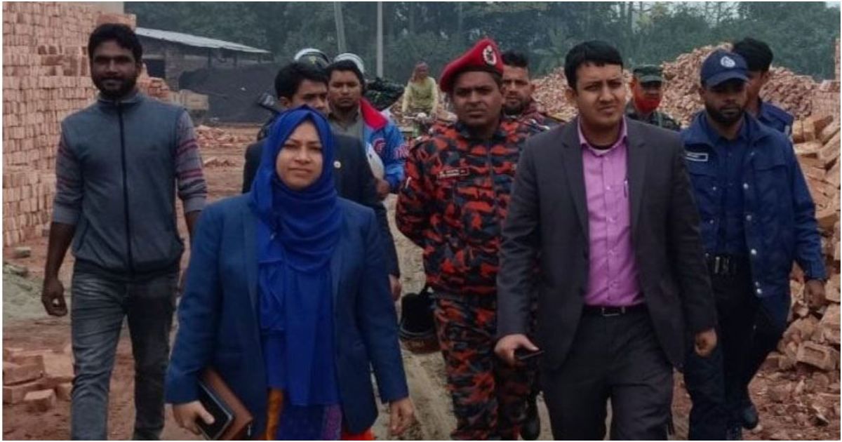 কাঠ-পোড়ানোয়-তিন-ইটভাটাকে-ছয়-লাখ-টাকা-জরিমানা