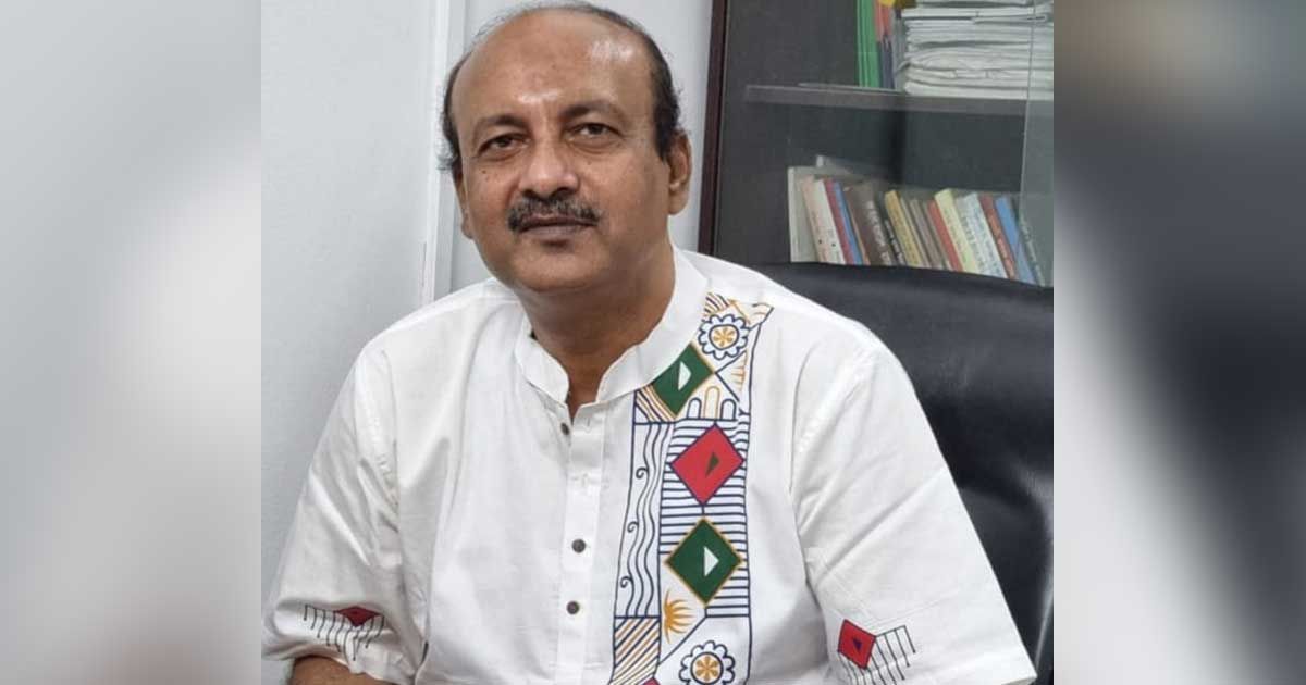 বাংলা একাডেমি পুরস্কার ফেরত দিলেন জাকির তালুকদার 