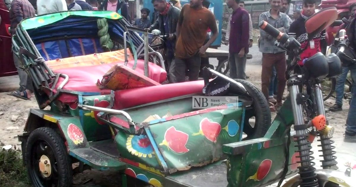 নাটোরে-যাত্রীবাহী-বাসের-ধাক্কায়-দম্পতি-নিহত