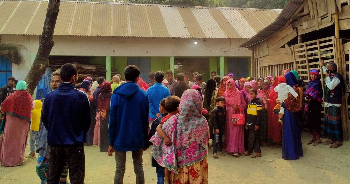ঋণের-চাপে-বাবুর-হাতে-অন্তঃসত্ত্বা-স্ত্রীসহ-দুই-মেয়ে-খুন-দাবি-স্বজনদের