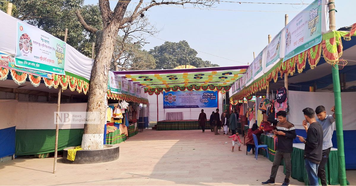 উদ্যোক্তা ছাড়াই কুড়িগ্রামে চলছে ‘উদ্যোক্তা মেলা’