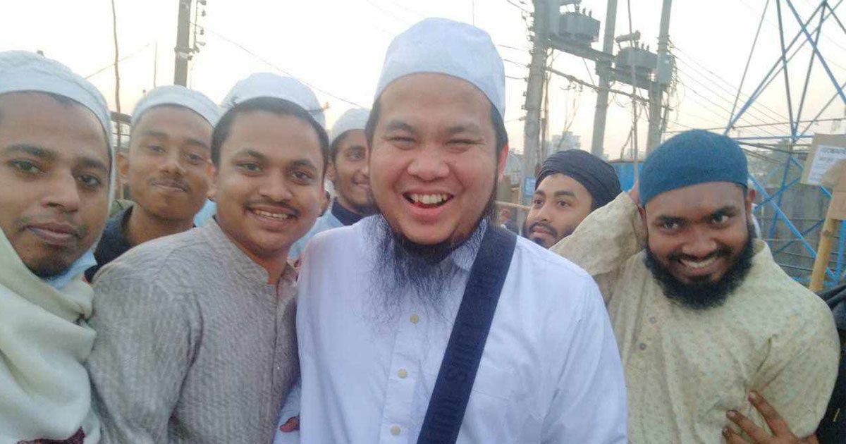 বিশ্ব-ইজতেমায়-মানবতার-ফেরিওয়ালা-ইবিট-লিও