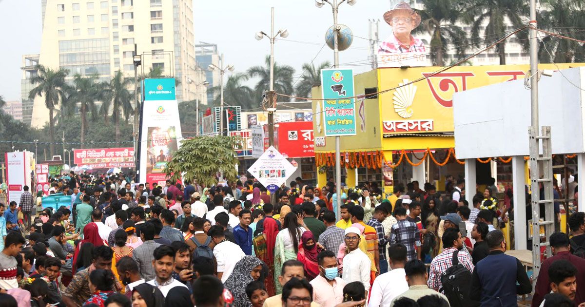 বসন্ত-ভালোবাসায় রাঙানো প্রাণের মেলা
