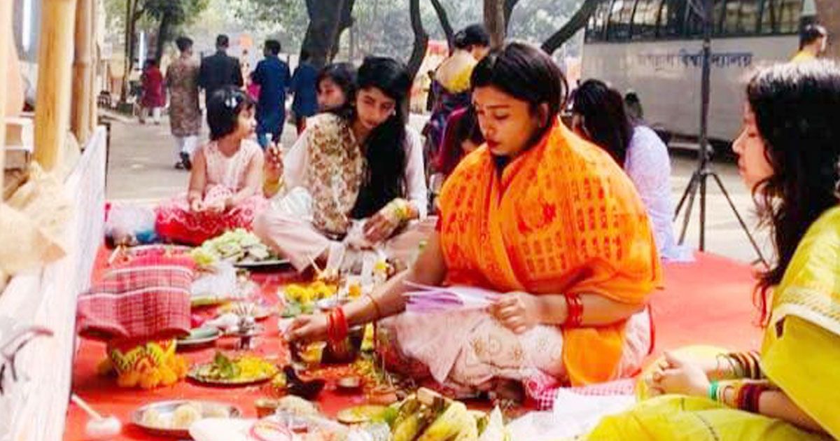 নারী পুরোহিতে জবিতে সরস্বতী পূজা