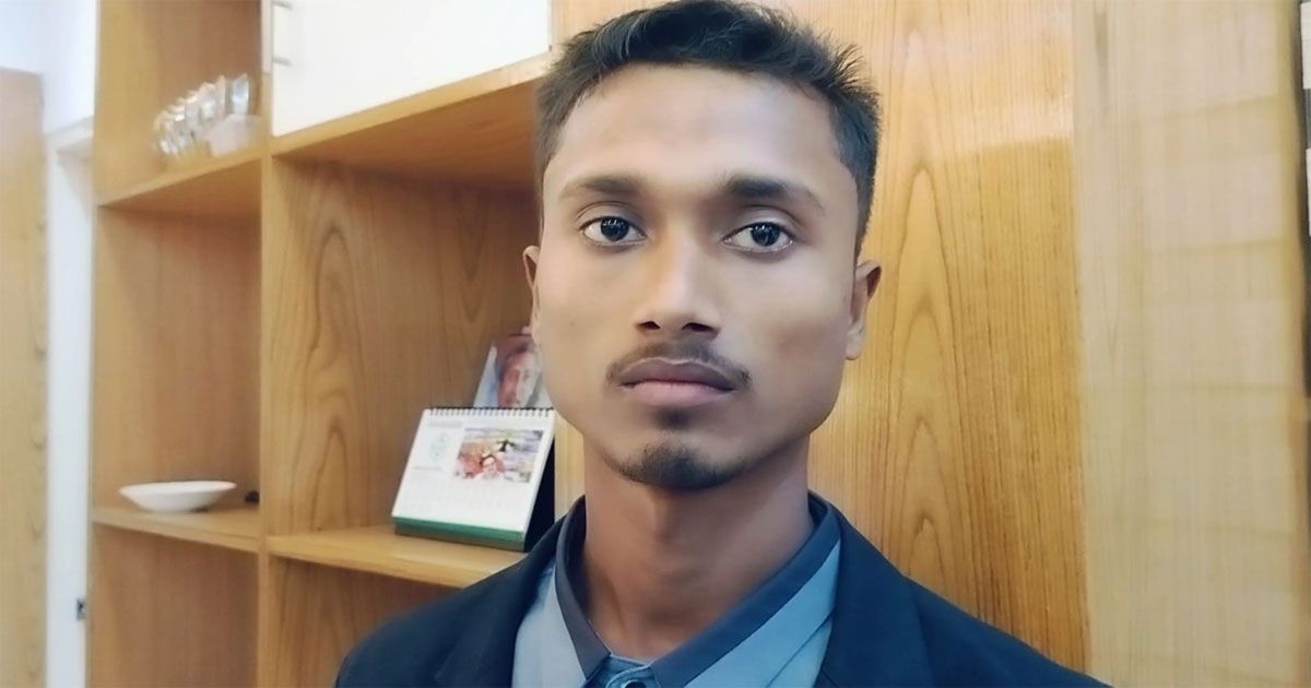 মিয়ানমার-থেকে-কুমিল্লায়-পাসপোর্ট-করতে-এসে-গ্রেপ্তার-রোহিঙ্গা-যুবক