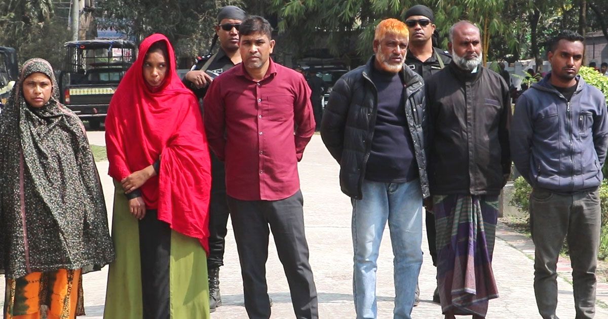 গ্রাহকের-২০-কোটি-টাকা-নিয়ে-বিদেশে-পালাতে-গিয়ে-এনজিও-মালিক-ধরা