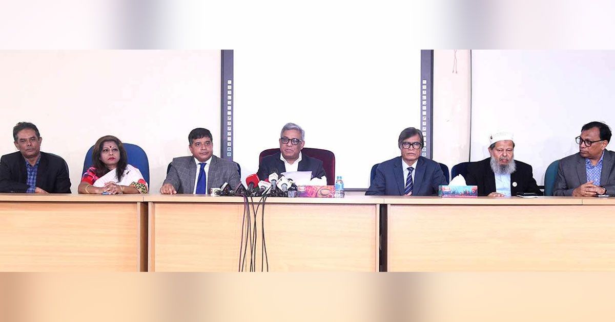 শহীদ-মিনারে-থাকবে-প্রধানমন্ত্রীর-২১টি-পুস্পস্তবকের-দুর্লভ-ছবির-প্রদর্শনী