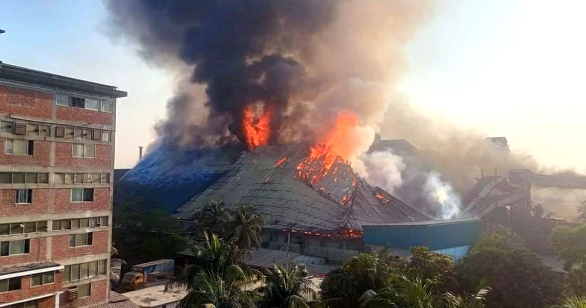 চট্টগ্রামে-কারখানায়-আগুন-নিয়ন্ত্রণে-৭-ইউনিট