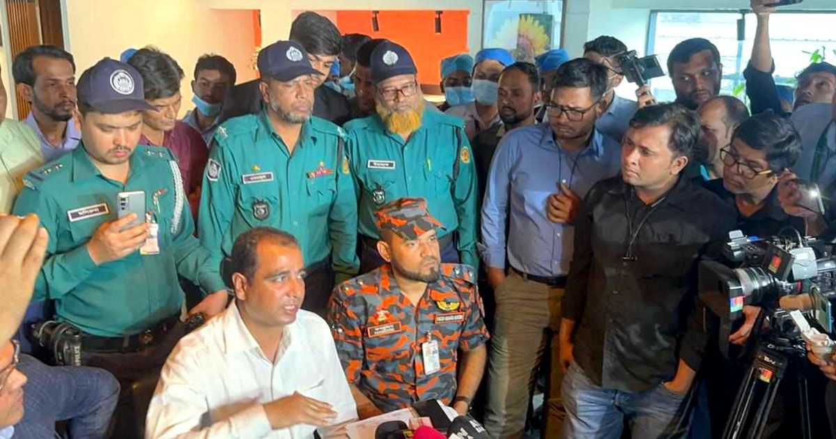 ল্যাবএইডের-ছাদে-অবৈধ-রেস্তোরাঁ-সিলিন্ডারে-লিকেজ