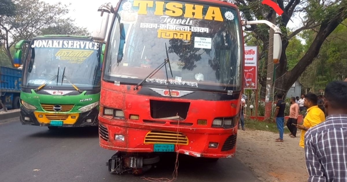 গজারিয়ায় বাসের ধাক্কায় মোটরসাইকেল চালক নিহত