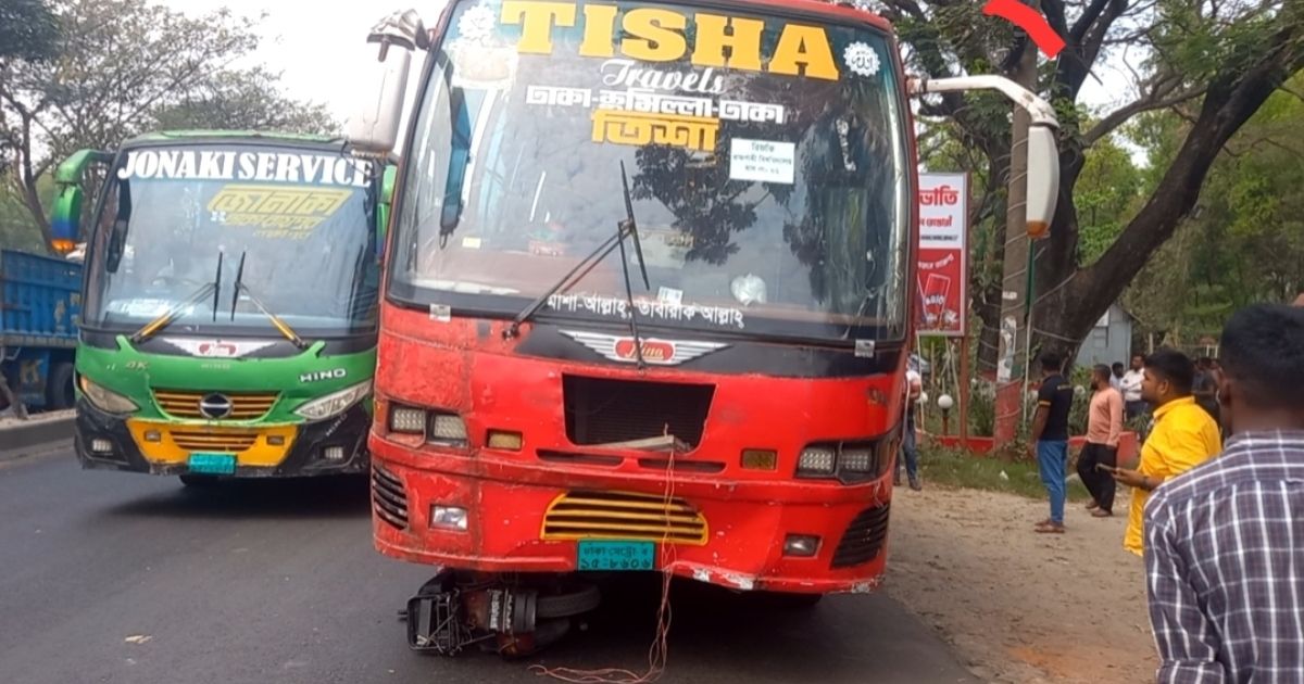 গজারিয়ায় বাসের ধাক্কায় মোটরসাইকেল চালক নিহত