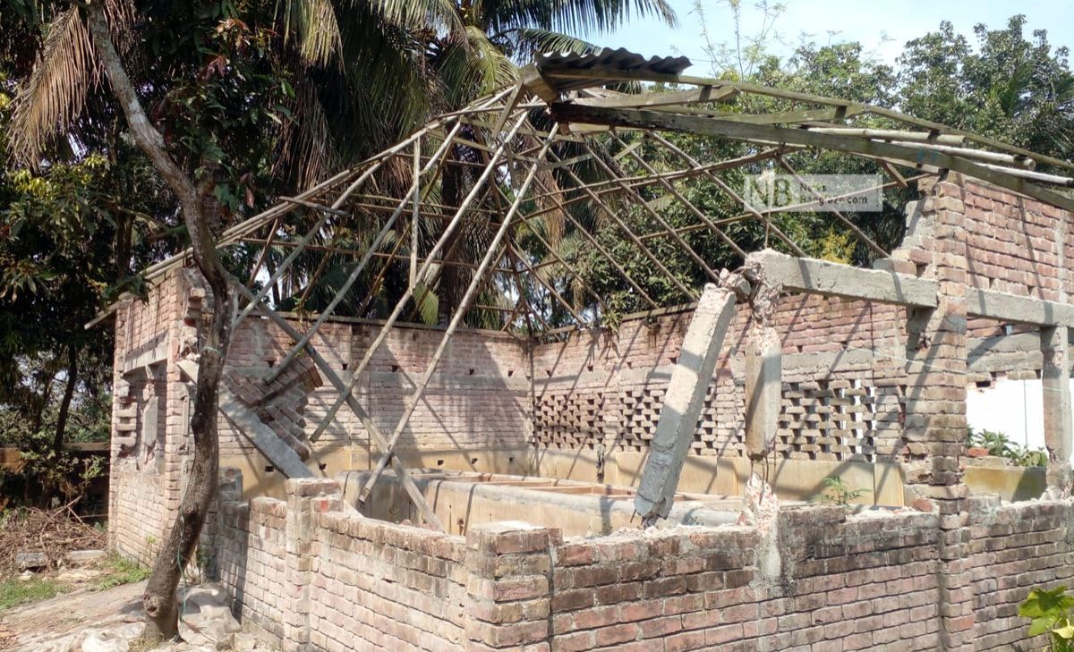 বসতভিটায় ফিরতে চায় হামলা-মামলায় বাস্তুহারা ৫ পরিবার