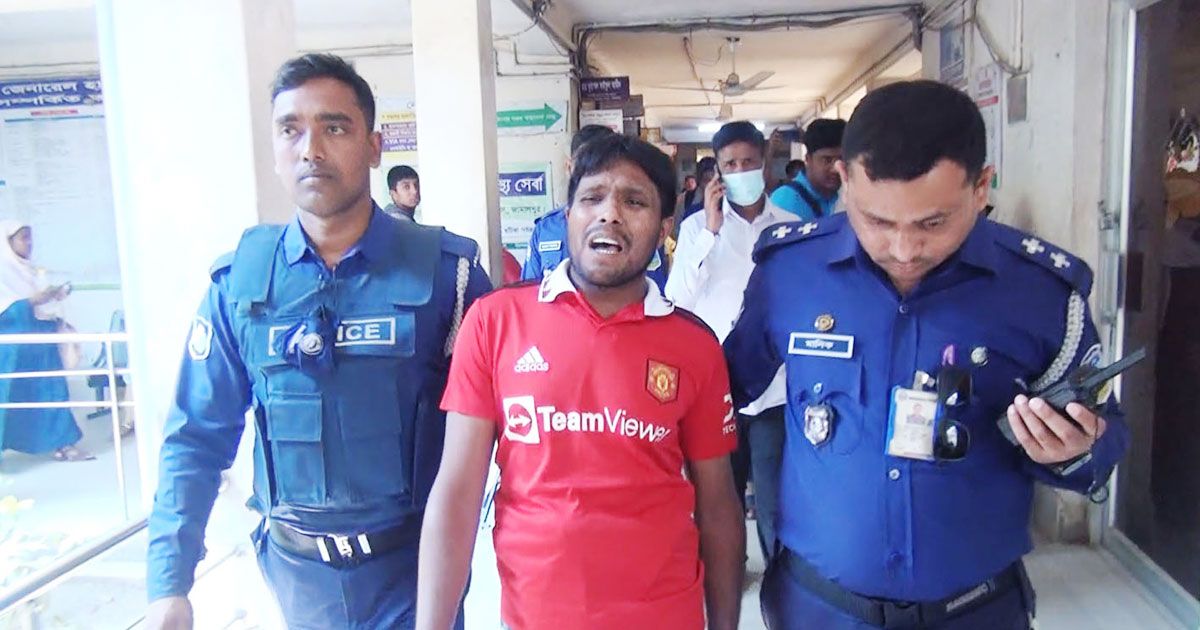 রোগীর-মৃত্যুতে-হাসপাতালে-হামলা-ভাঙচুর-ইন্টার্নদের-কর্মবিরতি