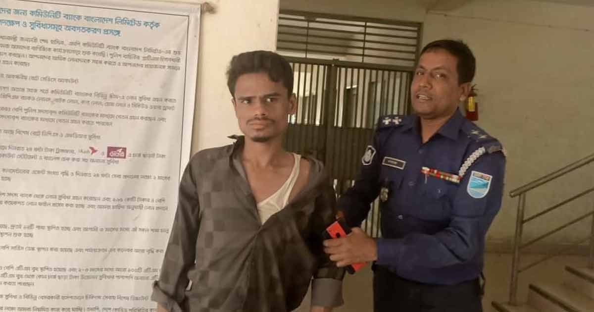 নোয়াখালীতে-রোহিঙ্গা-তরুণ-আটক