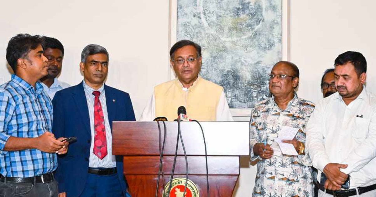 বিএনপি-জনগণের-নয়-বিদেশিদের-সহযোগিতা-চায়-পররাষ্ট্রমন্ত্রী