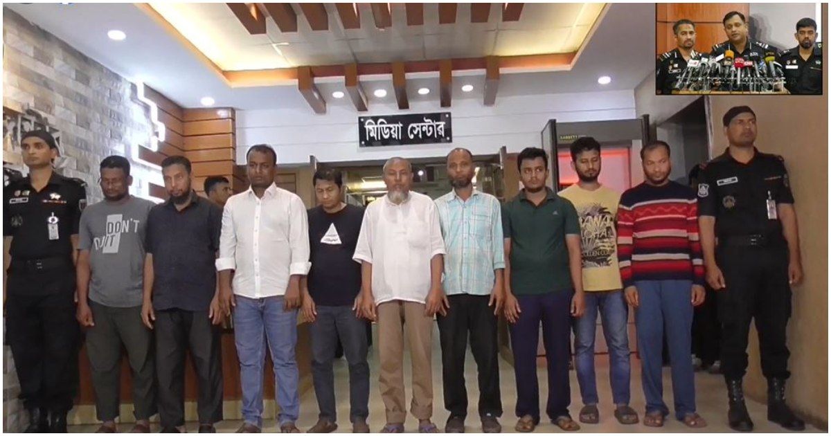 কালোবাজারির-মাধ্যমে-দিনে-ট্রেনের-৫-শতাধিক-টিকিট-বেচত-চক্রটি
