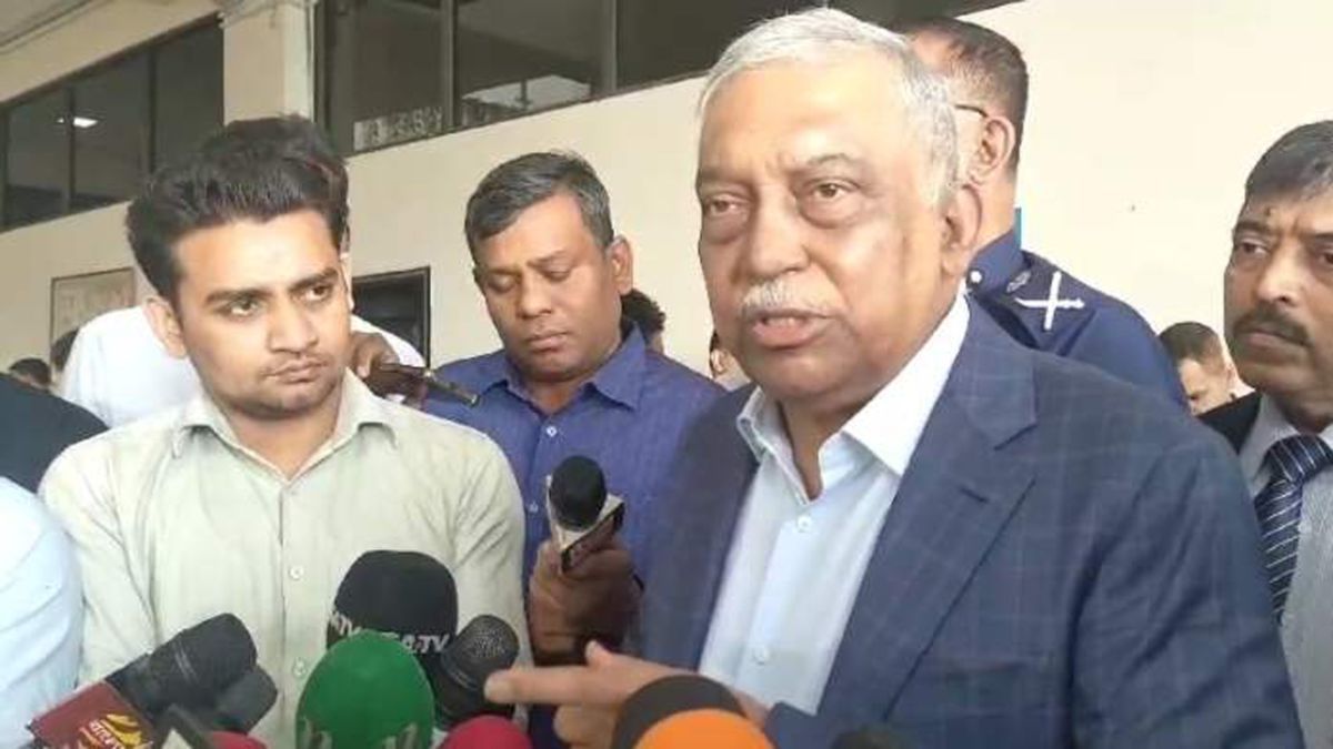 চাঁদাবাজির-চেয়ে-ব্যবসায়ীদের-অতি-মুনাফায়-পণ্যের-দাম-বাড়ছে-স্বরাষ্ট্রমন্ত্রী