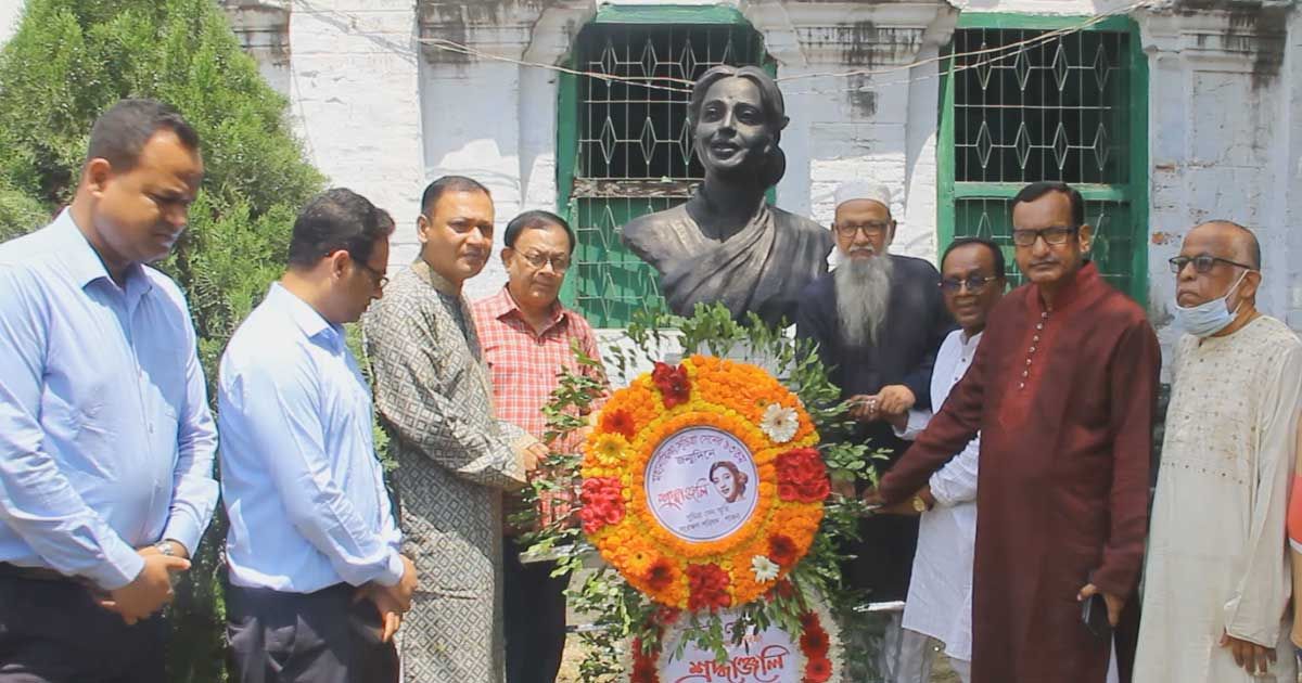 মহানায়িকার জন্মবার্ষিকীতে পাবনায় শ্রদ্ধাঞ্জলি