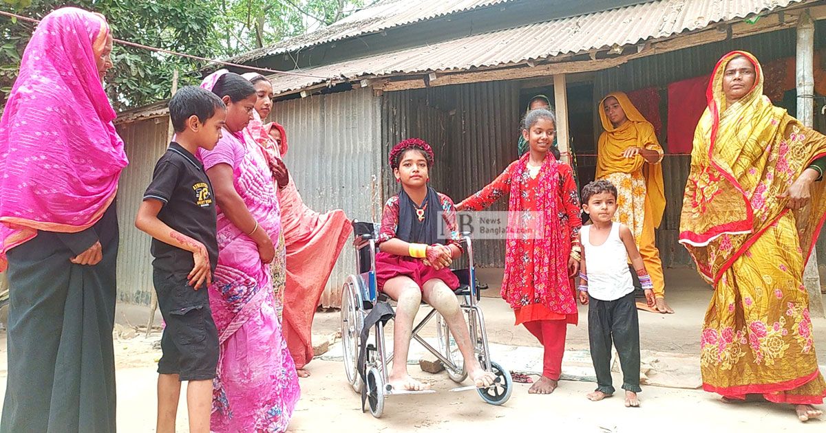 Akalima-is-excited-to-get-a-wheelchair-on-the-day-of-Eid