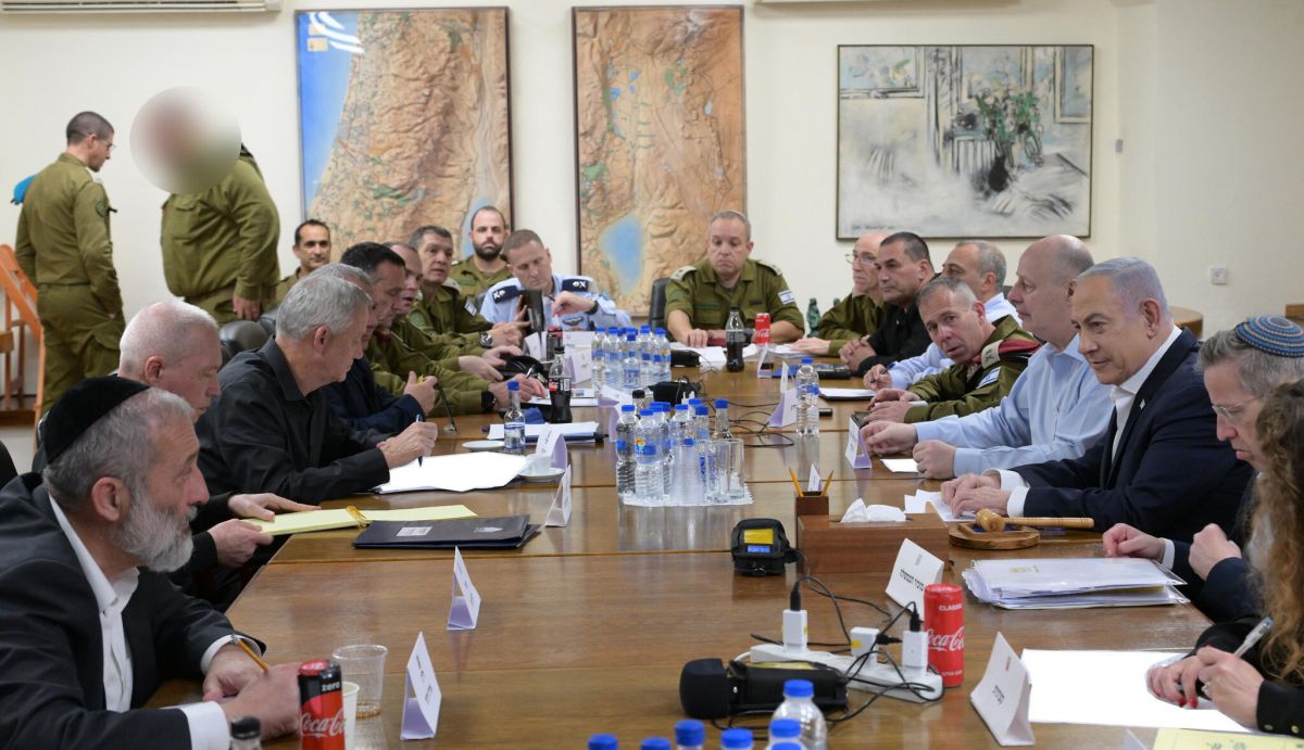Israel-cabinet-decision-to-give-tough-response-to-Iran