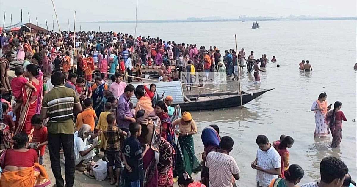 Millions-of-devotees-meet-in-Brahmaputra-on-Ashtami-Tithi