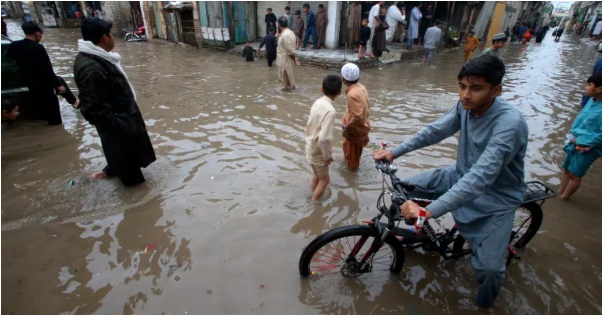 ঝড়ে পাকিস্তান আফগানিস্তানে ৮৩ প্রাণহানি