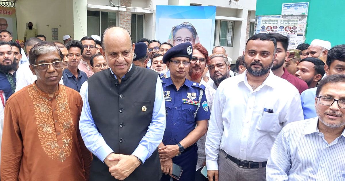চিকিৎসকের-ওপর-হামলা-বা-চিকিৎসায়-অবহেলা-কোনোটাই-মেনে-নেব-না-স্বাস্থ্যমন্ত্রী
