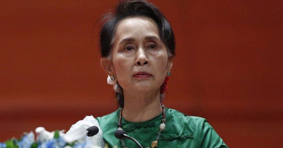 Suu-Kyi-was-kept-under-house-arrest-in-prison