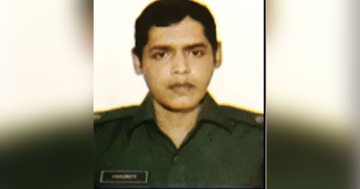 অস্ত্রাগার-নিয়ে-৩-বহিরাগতের-ফেসবুক-লাইভ-এসপি-রানা-বাধ্যতামূলক-অবসরে