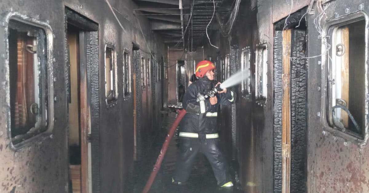 Fire-at-launch-in-Shyambazar