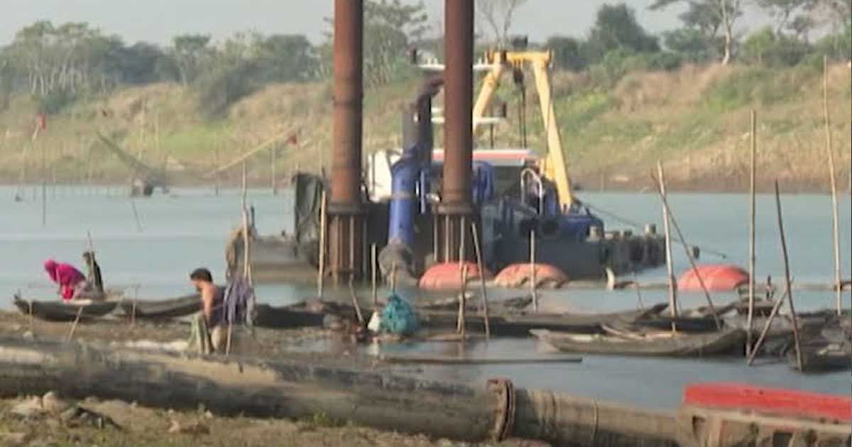 সুরমা খনন শেষ হয়নি ১৬ মাসেও, ফের বন্যার শঙ্কা