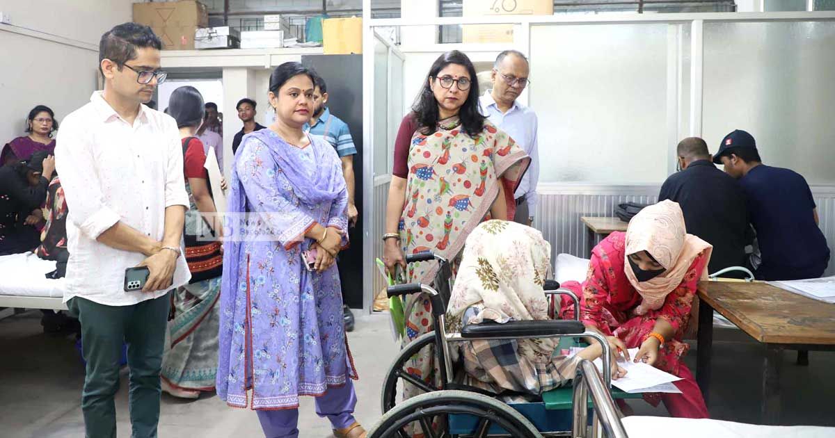 স্বপ্নজয়ে-প্রতিবন্ধকতার-কাছে-হার-মানেনি-ওরা
