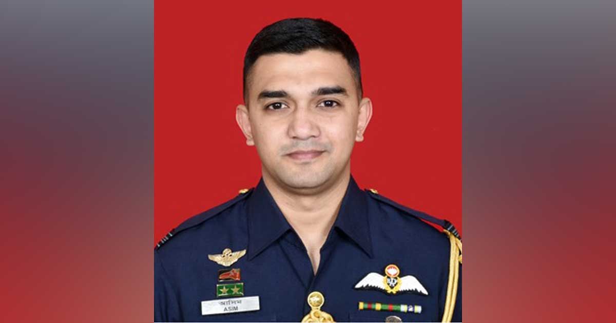 সোর্ড-অফ-অনারসহ-নানা-প্রাপ্তি-অসিম-জাওয়াদের